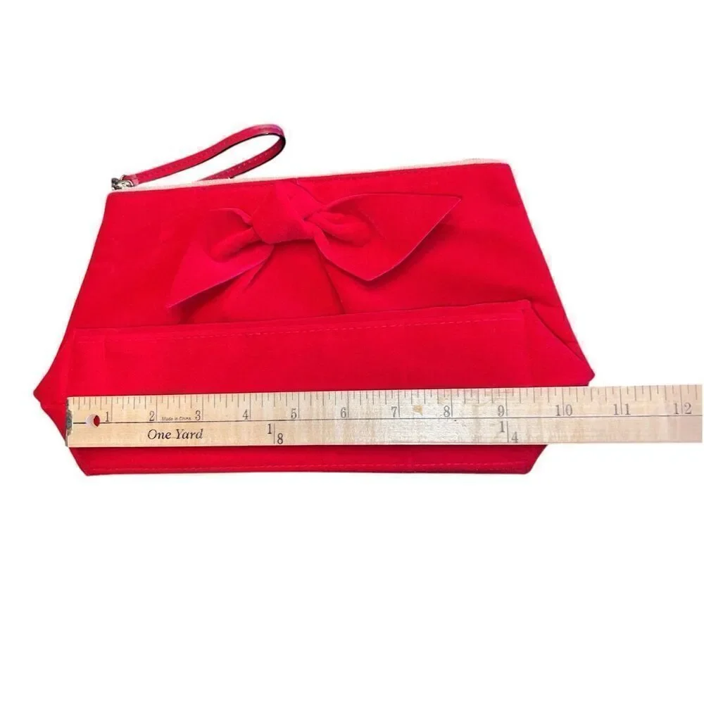 VICTORIA’S SECRET Red Velvety Make-Up Bag Red Velvety Bow clutch Christmas